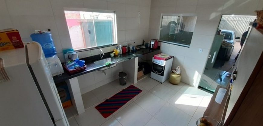 Excelente Casa com 3 Quartos, Toda na Laje, Morro da Cruz