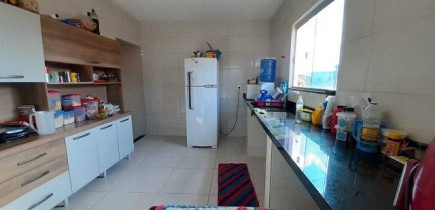 Excelente Casa com 3 Quartos, Toda na Laje, Morro da Cruz