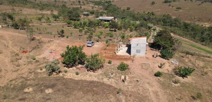 Maravilhosa Chácara com 7 Hectares, com Acesso ao Rio São Bartolomeu