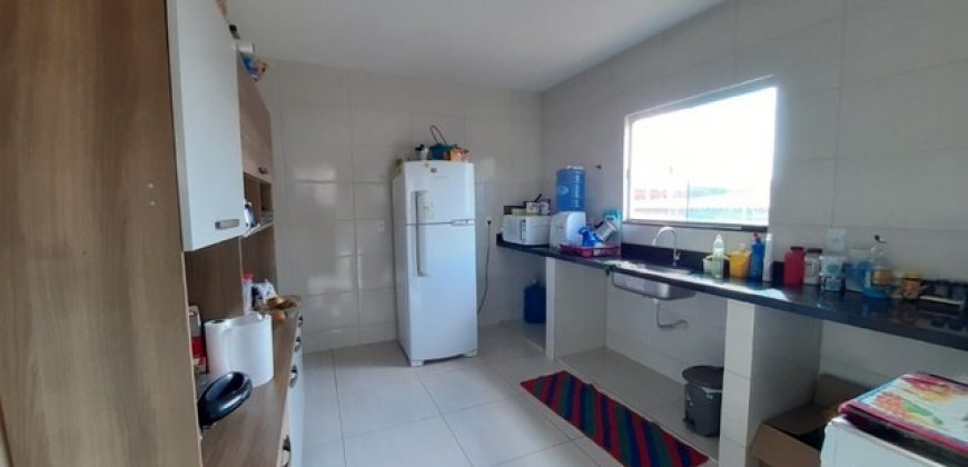 Excelente Casa com 3 Quartos, Toda na Laje, Morro da Cruz