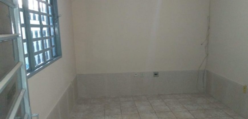 Excelente Casa com 2 quartos, Bem Localizada, Bairro São José, São Sebastião/DF.