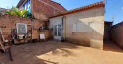 Excelente Casa Toda na Laje, Estrutura Para Mais um Pavimento, Na entrada do Bairro