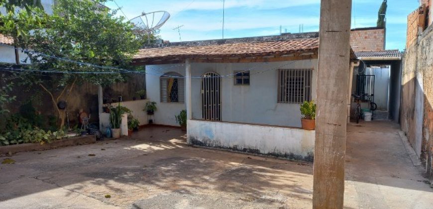 Oportunidade, Lote Comercial, No Centro da Cidade – Aceito Troca