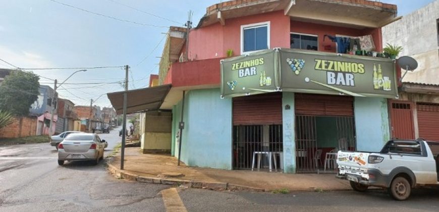 Excelente Sobrado, de Esquina, com Loja, Para Investir ou Morar, Aceito menor valor