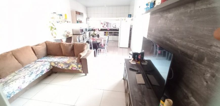 Excelente Casa com 3 Suítes, Lotão com 400 metros.