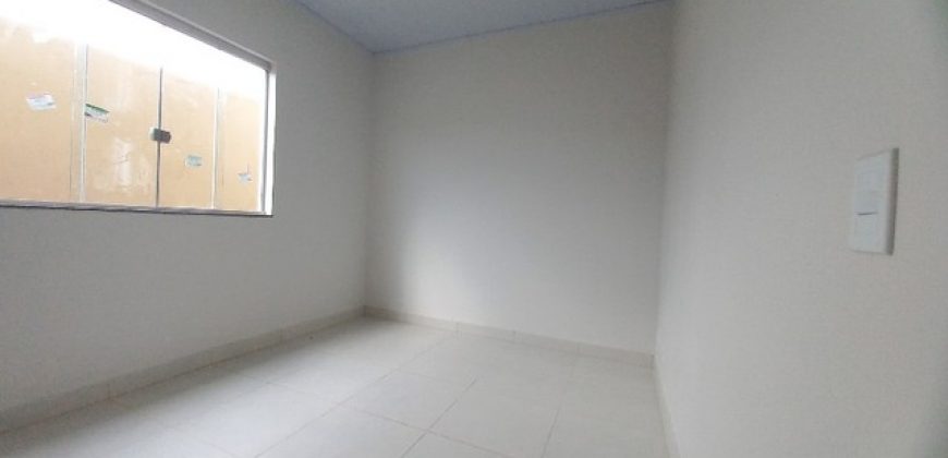 Excelente Casa, Nova, Moderna, Com estrutura para mais um Pavimento