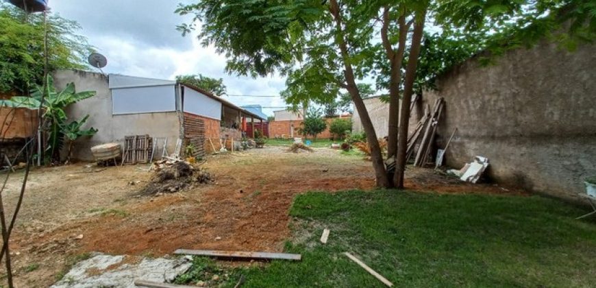 Casa com 2 Quartos, Condomínio Jardim da Serra, Próximo ao Ouro Vermelho I