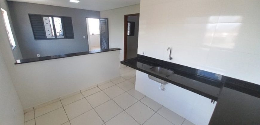 Excelente Sobrado Para Investir ou Morar, Qd. 304 do Residencial Oeste – Escriturado