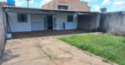 Excelente Casa com 3 Quartos, 1 Suíte,