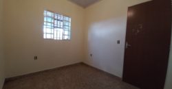 Excelente Casa com 3 Quartos, 1 Suíte,