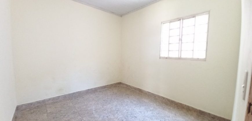 Excelente Casa com 3 Quartos, 1 Suíte,