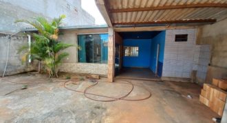 Casa com Piscina Lote com 200 Metros