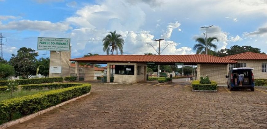 Excelente Casa com 4 Quartos, Condomínio Ecológico Parque do Mirante