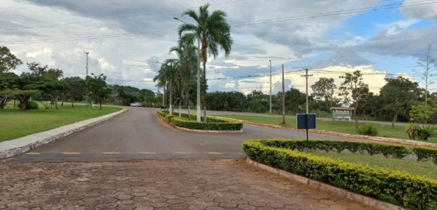 Excelente Casa com 4 Quartos, Condomínio Ecológico Parque do Mirante