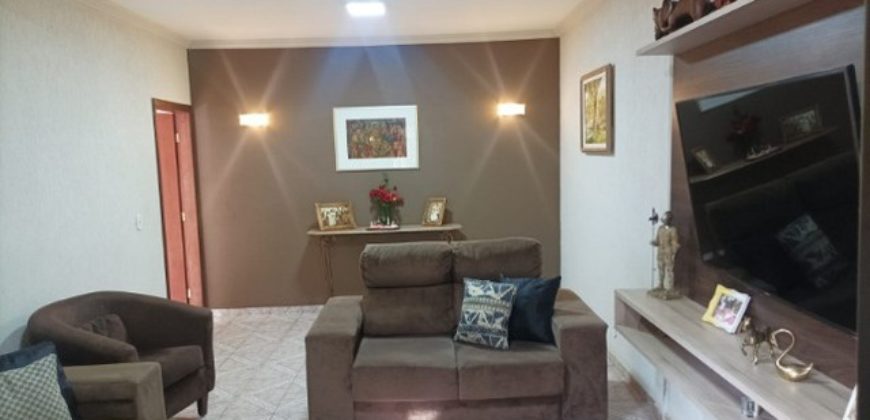 Excelente Sobrado, para Investir ou Morar, Quadra 305, do Resid. Oeste