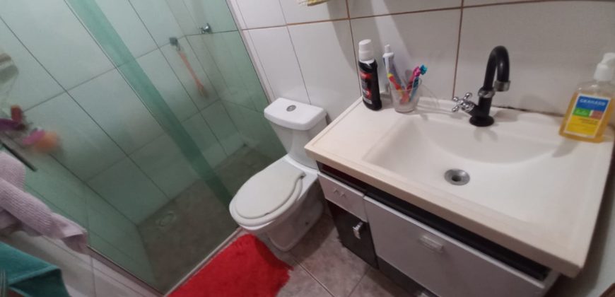 Excelente Casa com 2 Quartos, Perto da Principal