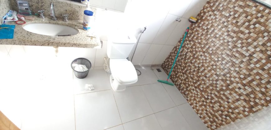 Casa com 2 Quartos, Toda na Laje, estrutura para mais 2 pavimentos,