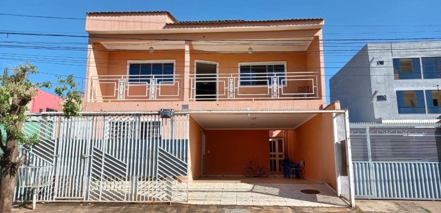 Maravilhoso Sobrado, na Quadra 303 do Residencial Oeste