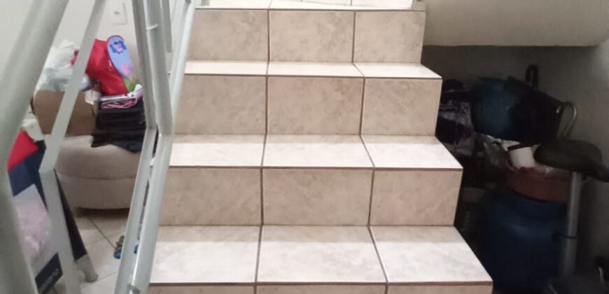 Excelente Sobrado Perto da Principal