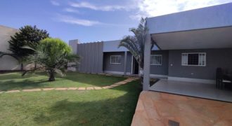 Excelente Casa com 3 Quartos, Condomínio Estancia Quintas da Alvorada