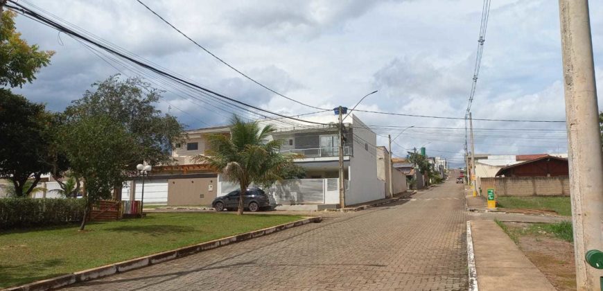 Lote com Metros Condomínio Quintas dos Ipês