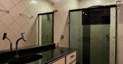 Excelente Casa com 3 Quartos, Suítes, Armários Planejados, Toda na Laje, localizada no Bairro Residencial do Bosque, em São Sebastião/DF.