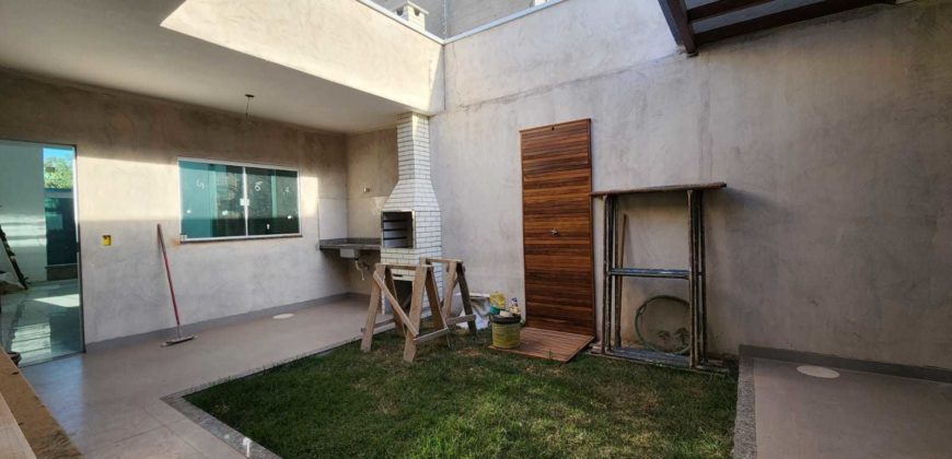 Excelente Casa com 3 Quartos, Suite, Nova, Moderna, Bairro Residencial Oeste em São Sebastião/DF.