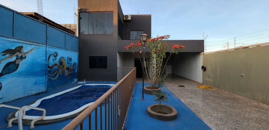 Maravilhoso Sobrado com Piscina, Fácil Acesso, localizada no Bairro Residencial Vitória II, em São Sebastião/DF.