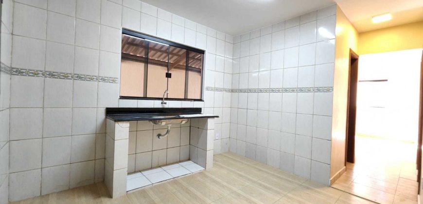 Excelente Casa com 3 Quartos, sendo suíte, Toda na Laje, Localizada no Setor Tradicional, Brasília /DF.