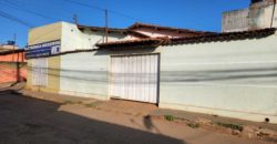 Casa de Esquina Para Investir ou Morar