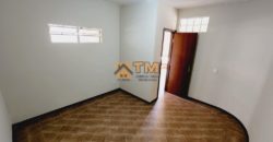 Excelente Sobrado Localizado no Condomínio Jardim Botânico V, com 6 Quartos, com Suítes, Área Mista, Comercial e Residencial, Casa com aproximadamente 450 metros de área construída, no Bairro Jardim Botânico de Brasília /DF, há 6 Km da Ponte Jk de Brasília.