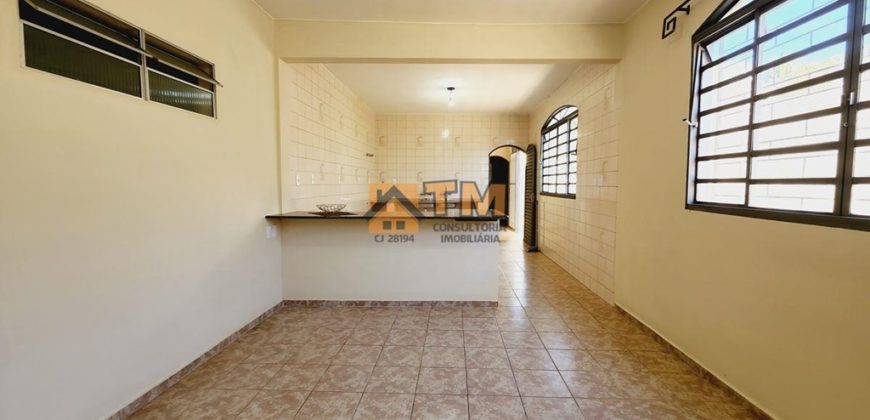 Excelente Sobrado Localizado no Condomínio Jardim Botânico V, com 6 Quartos, com Suítes, Área Mista, Comercial e Residencial, Casa com aproximadamente 450 metros de área construída, no Bairro Jardim Botânico de Brasília /DF, há 6 Km da Ponte Jk de Brasília.