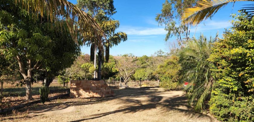 Excelente Chácara com 2 hectares, com córrego, Bem Localizada, na Região do Café sem Troco, no Paranoá DF.