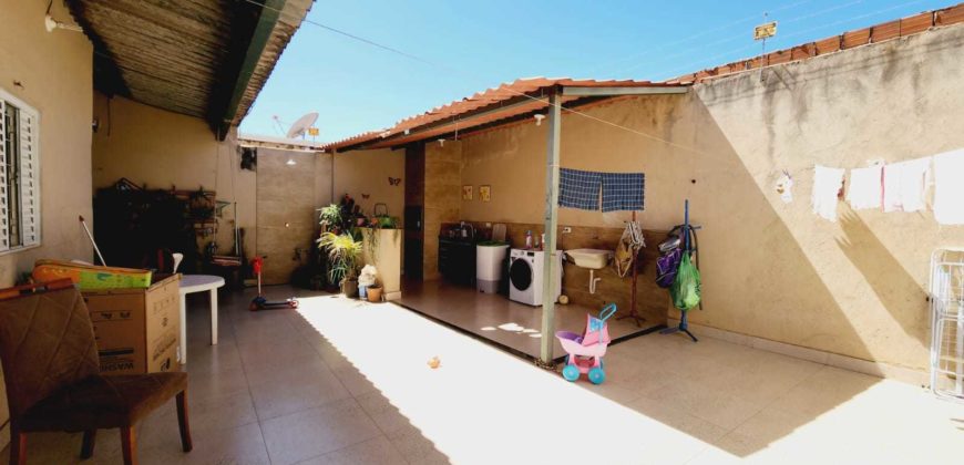 Excelente Casa com churrasqueira