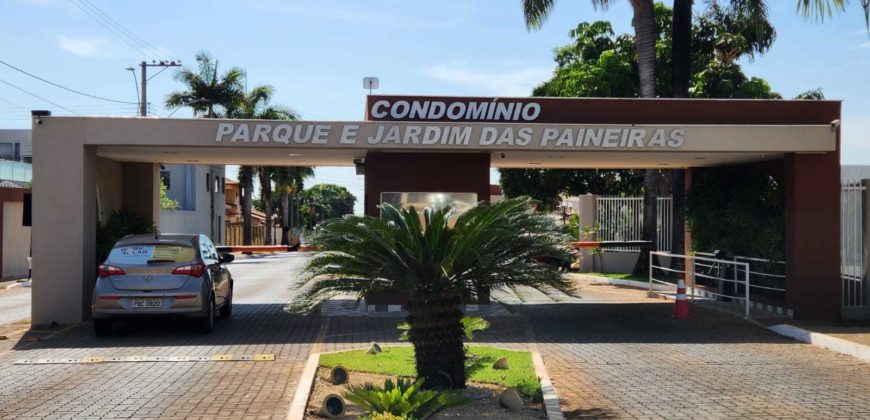 Casa bem Localizada no Condomínio Parque Jardins Das Paineiras, Bairro Jardim Botânico de Brasília.