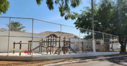 Casa bem Localizada no Condomínio Parque Jardins Das Paineiras, Bairro Jardim Botânico de Brasília.