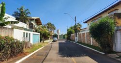 Casa bem Localizada no Condomínio Parque Jardins Das Paineiras, Bairro Jardim Botânico de Brasília.