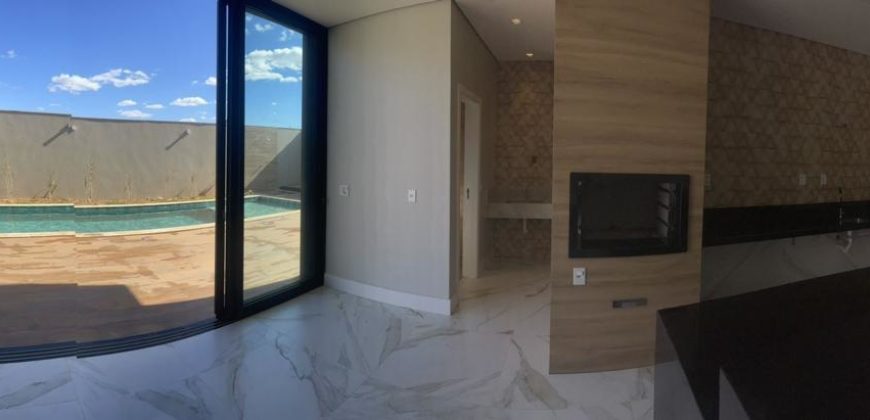 Casa Alto Padrão, Fino Acabamento, com 3 Suítes, sendo uma com closet, Piscina, Condomínio Estancia Quintas da Alvorada no Jardim Botânico Brasília /DF.