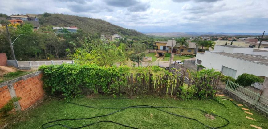 EXCELENTE SOBRADO COM VISTA LIVRE MARAVILHOSA, FACIL ACESSO, PERTO DA PORTARIA, DO CONDOMINIO OURO VERMELHO II, NO JARDIM BOTANICO DE BRASILIA! ACEITA TROCA