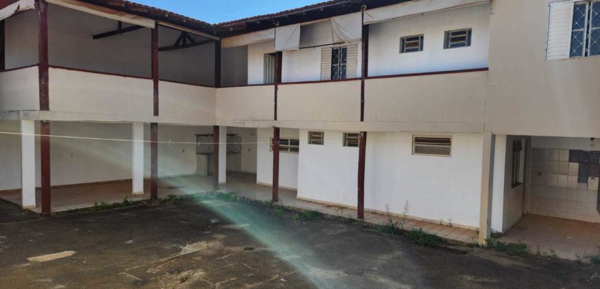 Casa bem Localizada no Condomínio Parque Jardins Das Paineiras, Bairro Jardim Botânico de Brasília.