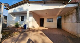 Casa com 2 Quartos, sendo 1 suíte, piso Porcelanato, Perto da Escola Master no Bairro Morro da Cruz, em São Sebastião.