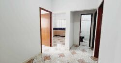 Excelente Casa com 3 Quartos, Suíte, Lindo Jardim no Condomínio Quintas dos Ipês, Jardim Botânico/DF.