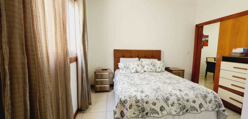 Excelente Casa com 3 Quartos, Suíte, Quadra 103 do Residencial Oeste