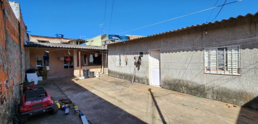 2 KITES NO MESMO LOTE, NA QUADRA 302 DO BAIRRO RESIDENCIAL OESTE, EM SÃO SEBASTIÃO DF.