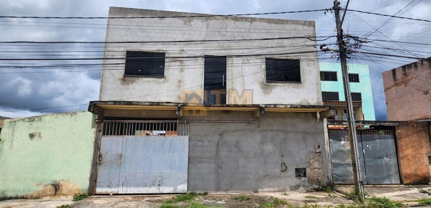 Sobrado Inacabado na Quadra 303 do Residencial Oeste, em São Sebastião/DF.,