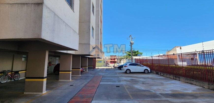 EXCELENTE APARTAMENTO COM 2 QUARTOS, TODO REFORMADO, DE CANTO, COM VISTA LIVRE, ANDAR ALTO, EM SAMAMBAIA, BRASILIA/DF.