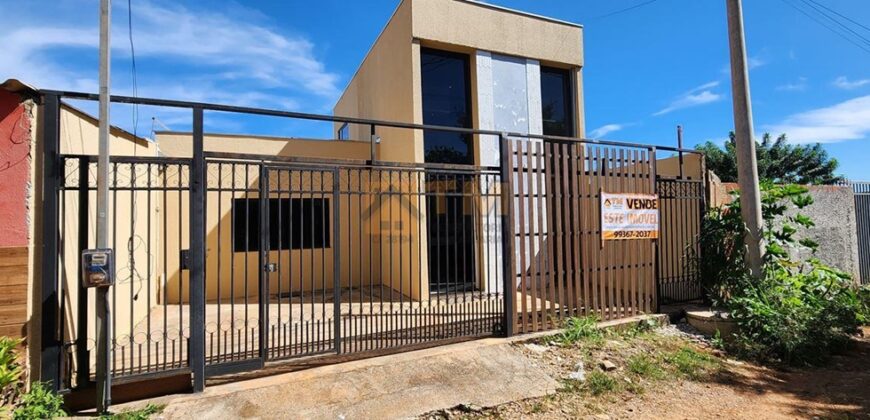 CASA MODERNA, COM FINO ACABAMENTO, PÉ DIREITO DUPLO, EXCELENTE LOCALIZAÇÃO, PERTO DA AVENIDADE PRINCIPAL DO BAIRRO, NO MORRO DA CRUZ, EM SÃO SEBASTIÃO/DF.