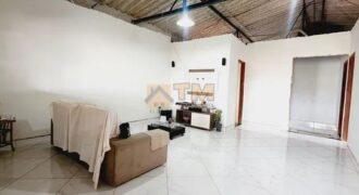 Excelente Casa, com 3 Quartos, Bairro Morro da Cruz, Perto da caixa d’água, em São Sebastião/DF