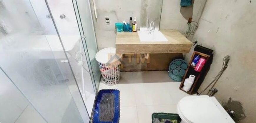 Excelente Casa com 3 Quartos, Suítes, Toda na Laje, Piso Porcelanato