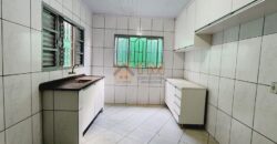 Excelente Casa com 2 Quartos, Na quadra 305 no Residencial Oeste, com fácil Acesso, Perto de Parada de ônibus, em São Sebastião/DF,